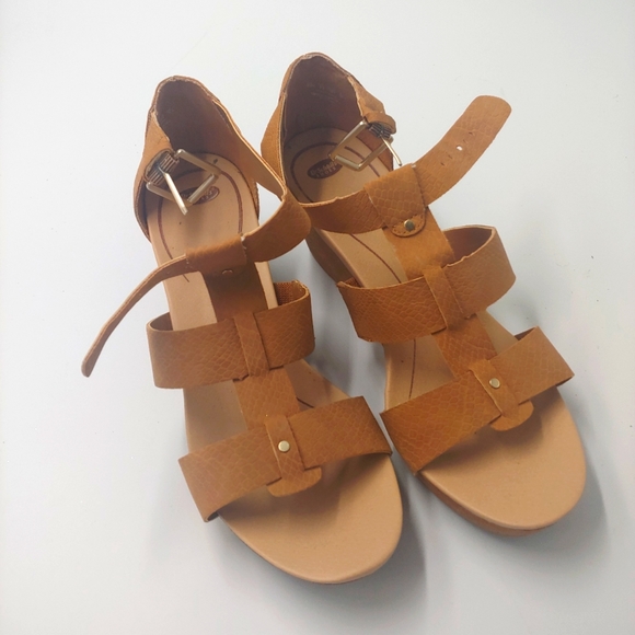 Dr. Scholl's Shoes - Dr. Scholls Wedges in Size 9.5